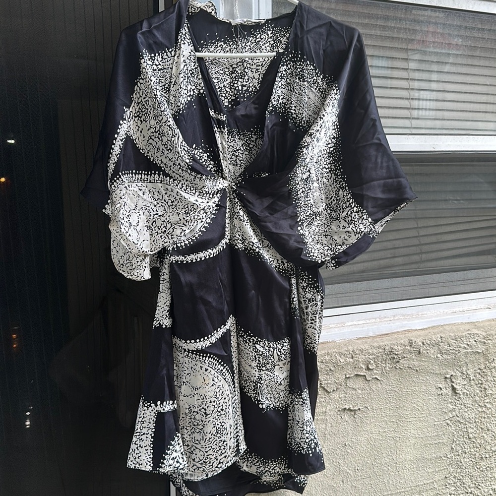 MINI DRESS